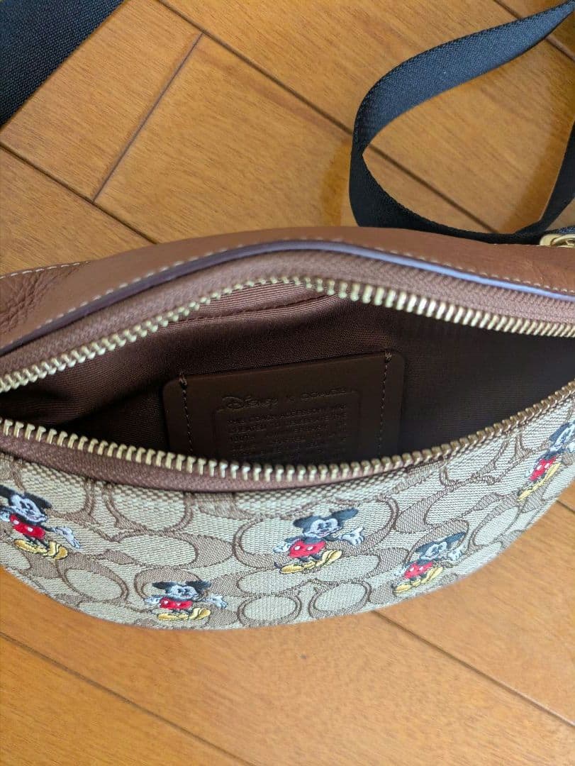 COACH ミッキーマウス ボディバッグ