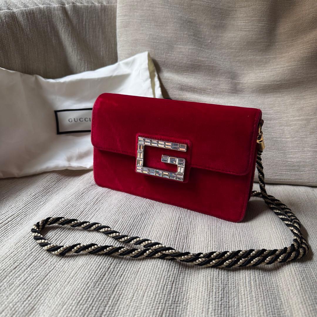 GUCCI 赤 ベルベット パーティーバッグ