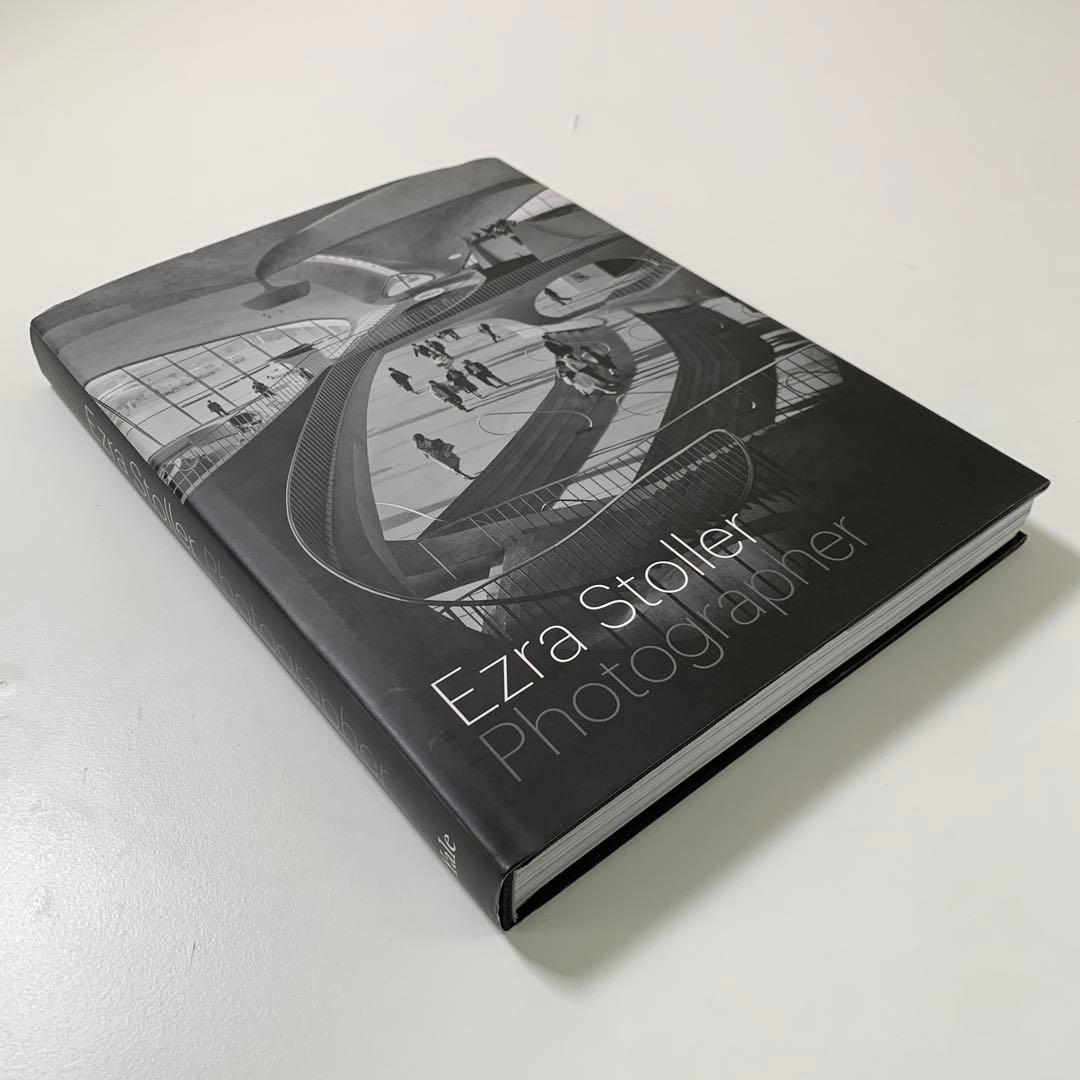 アート・デザイン・音楽 Ezra Stoller, Photographer by Nina Rap..