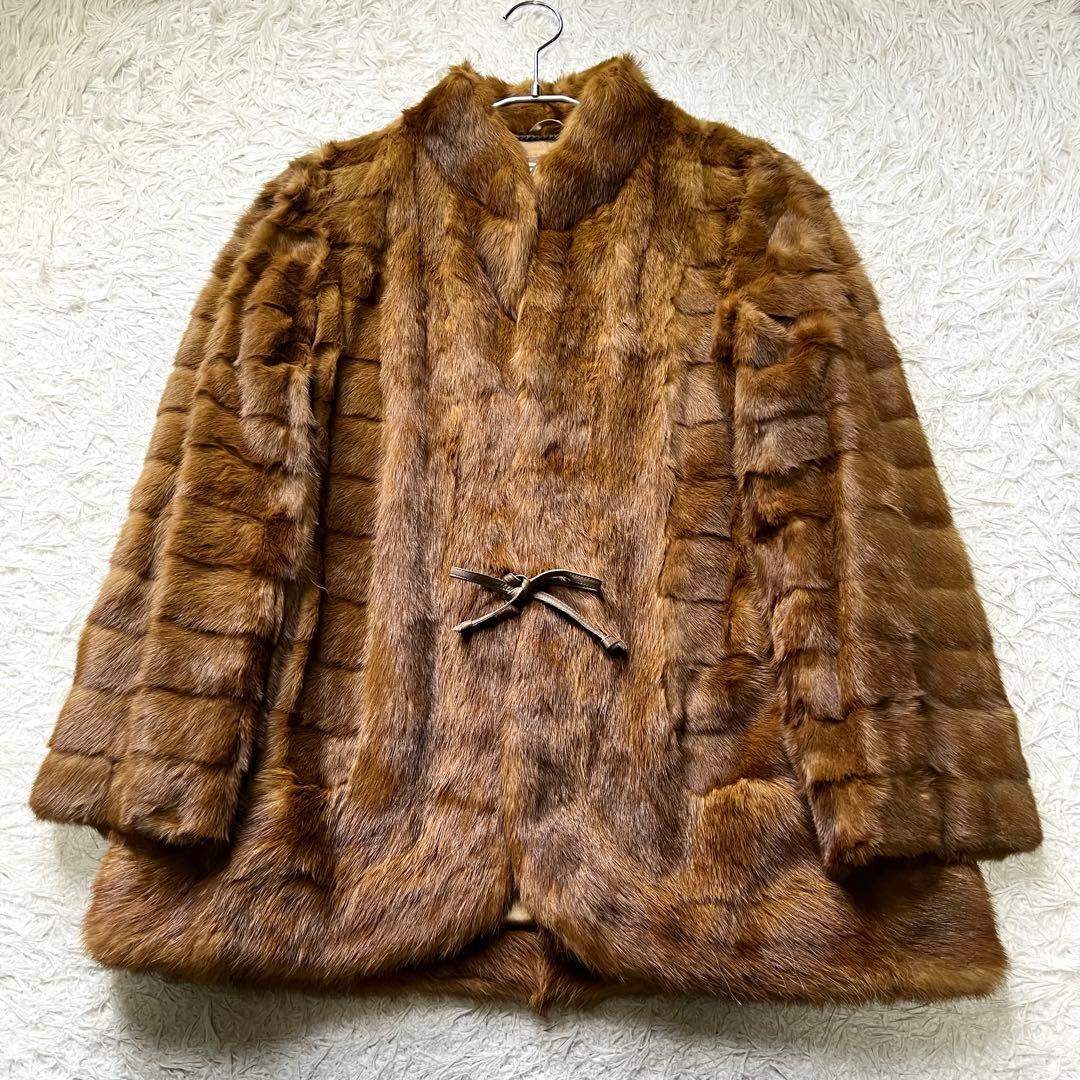 激レアデザイン エンバ 横段 リアルファーコート 本毛皮