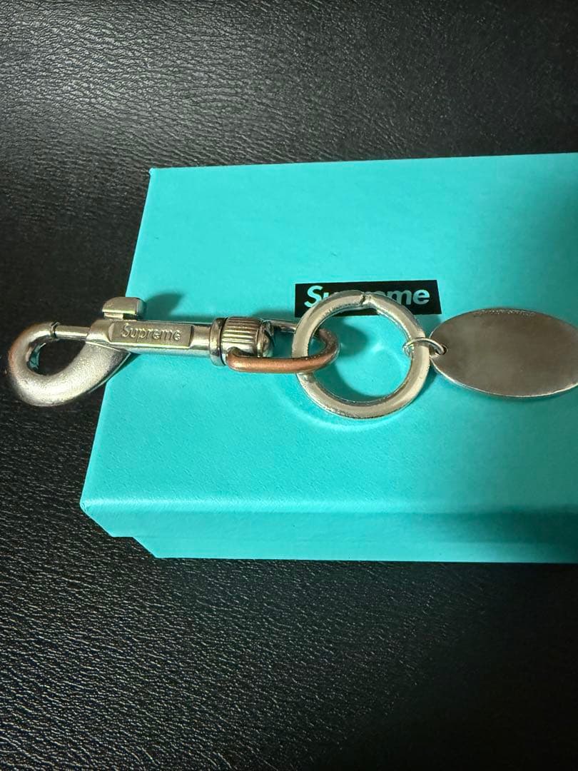 ク*エ様 Tifany supreme リターントゥ オーバルタグキーリング