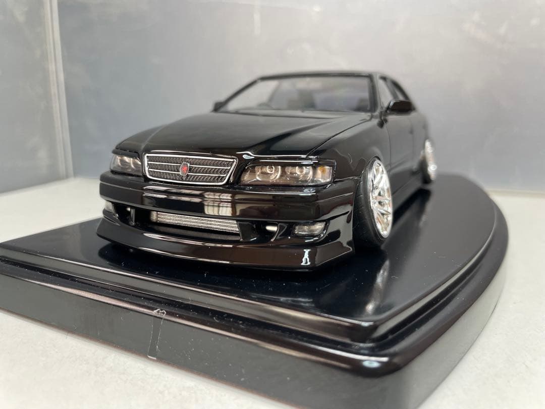 アオシマ1/24プラモデル完成品　JZX100チェイサー