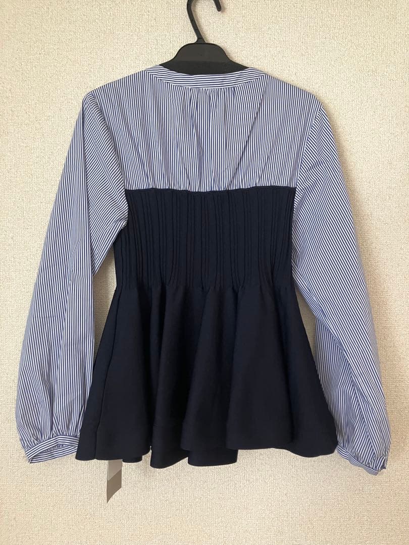 新品未使用　ジャスグリッティー　JUSGLITTY シャツレイヤードライクニット