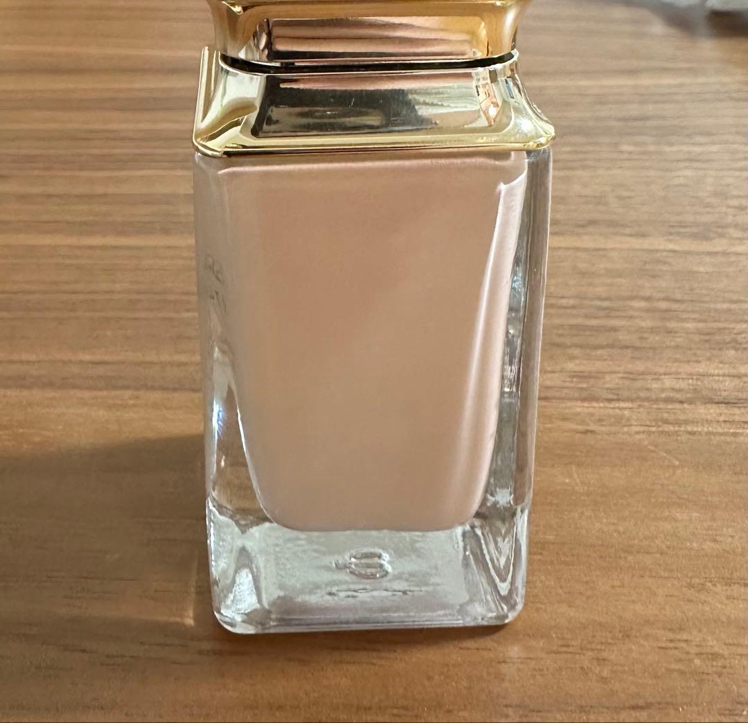 一度のみ使用！クレドポーボーテ タンフリュイドエクラナチュラル オークル10