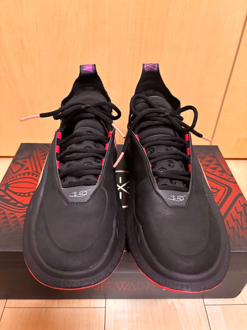 再値下げ！　Way of Wade 11 「朝焼け」　US9.5（CN27cm）