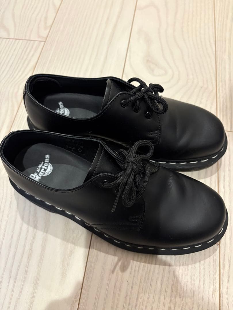 ドクターマーチン Dr.Martens ホワイトステッチ 3 ホール 24cm