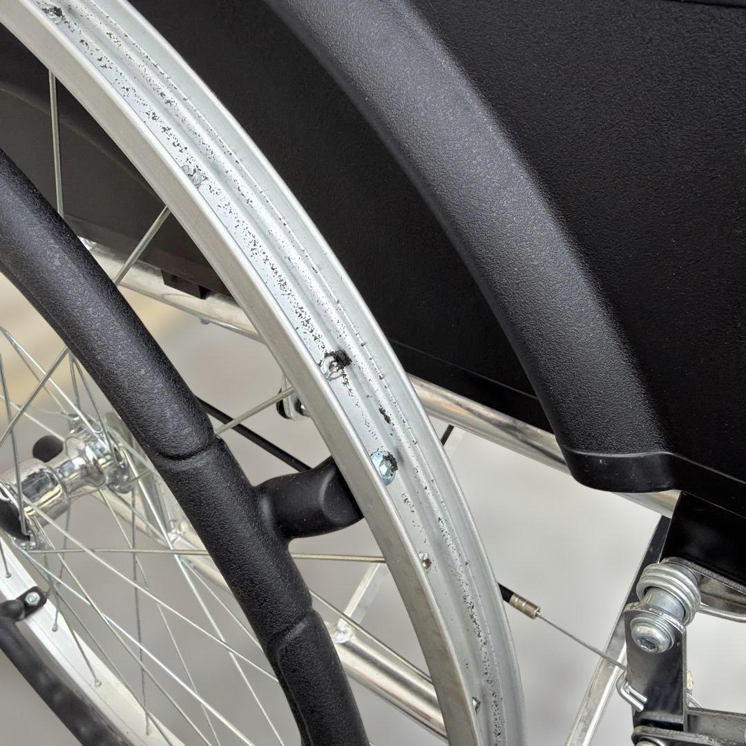 KADOKURA 介助用車椅子 タイヤ修理前提品【A-266】