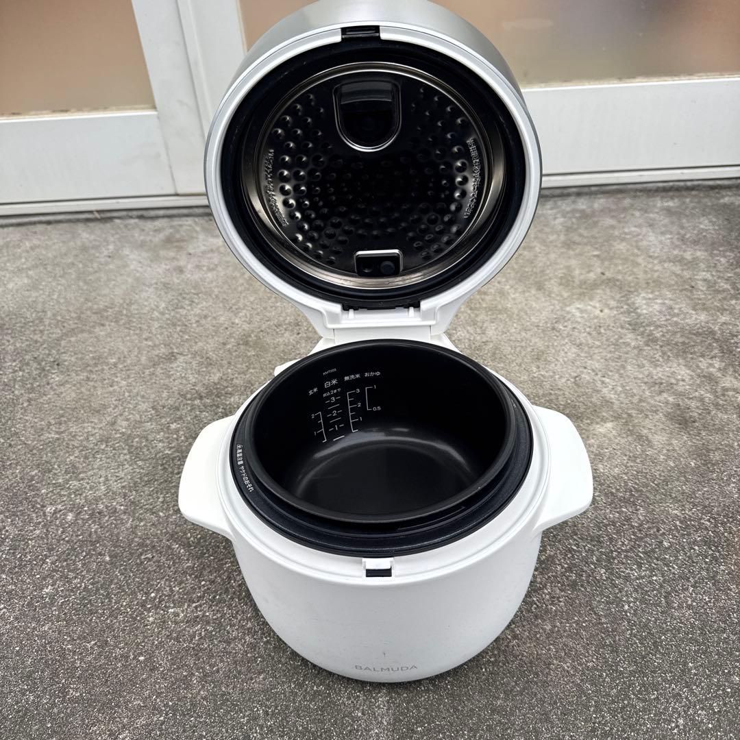BALMUDA 炊飯器 ホワイト