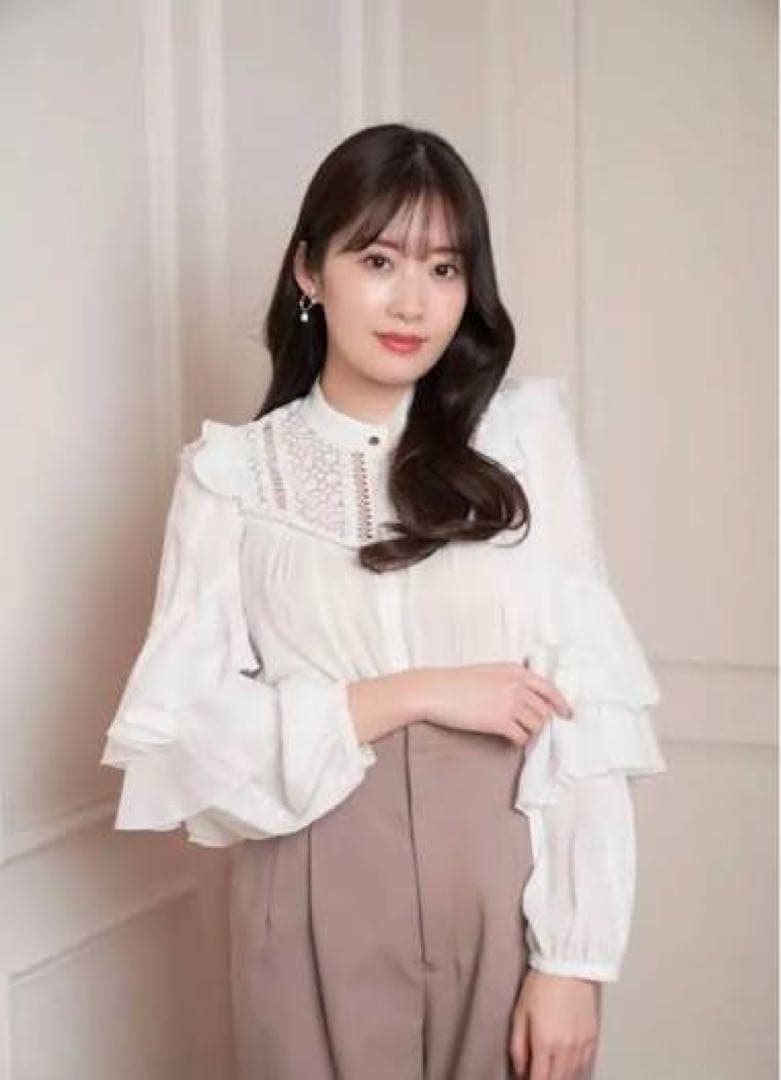 Herlipto Easy to Love Blouse white Mサイズ