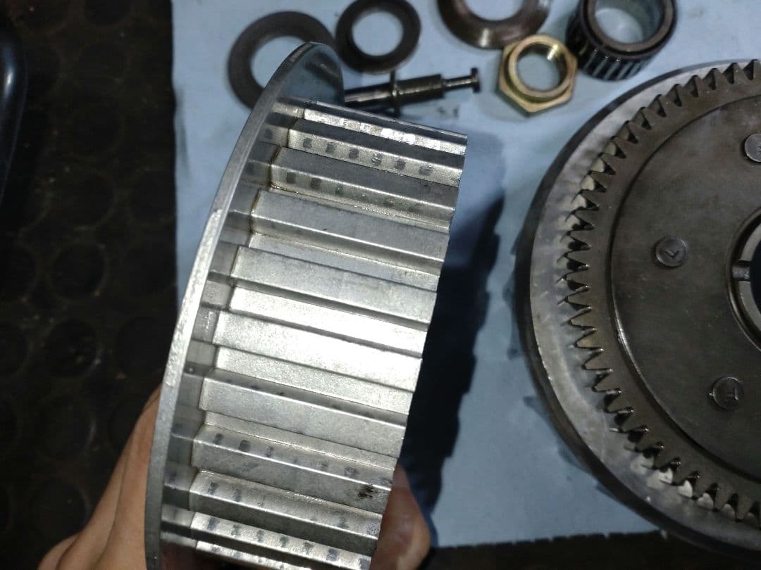 ゼファー400 クラッチハウジング一式 美品