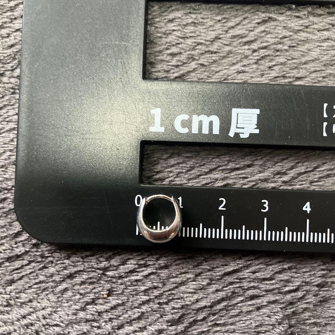 トムウッド　ice huggie アイス　ハギー　ピアス　イヤリング　イヤカフ