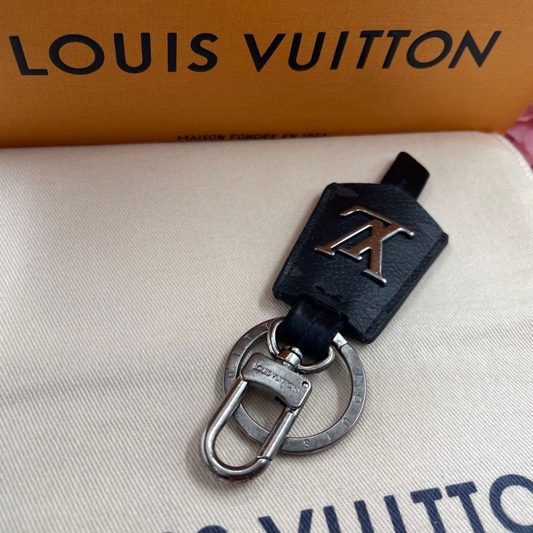 ルイヴィトン キーホルダー キーリング クロッシュ クレ チャーム　750