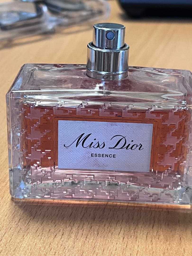 Miss Dior Essence 80ml パルファム