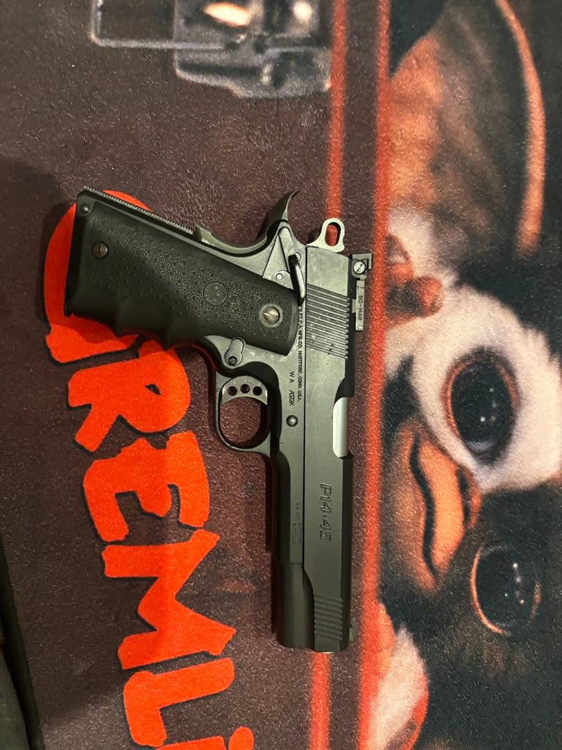 ウエスタンアームズ　コルト　パラオー14.45 ホーグ実銃用グリップ