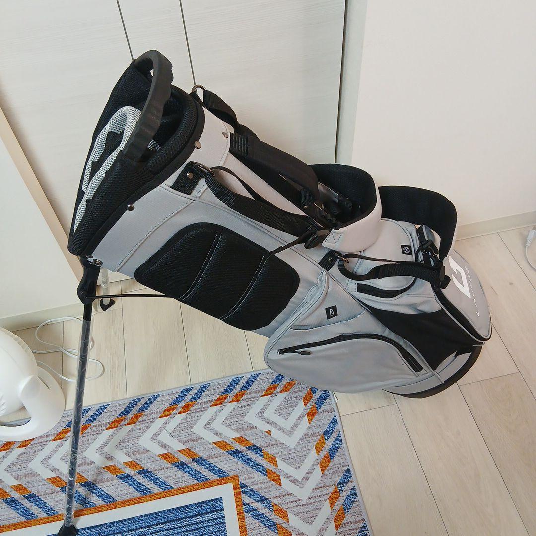 LOVACEスタンドキャディーバッグ新品（発送は1月15日以降）