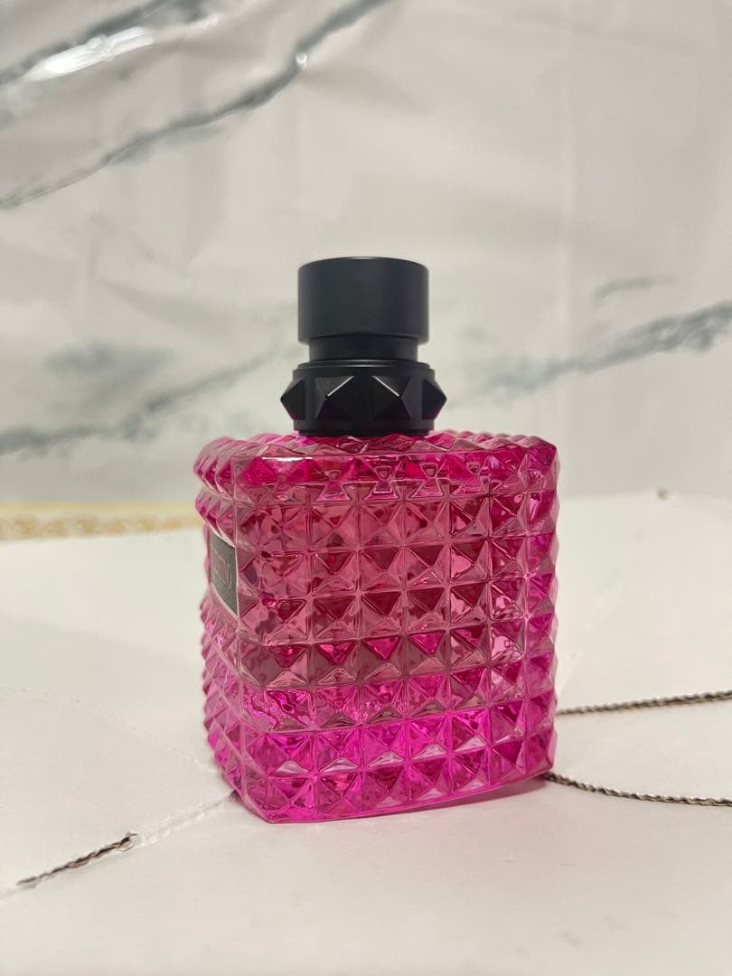 VALENTINO ピンク香水 ダイヤモンドカット 100ml