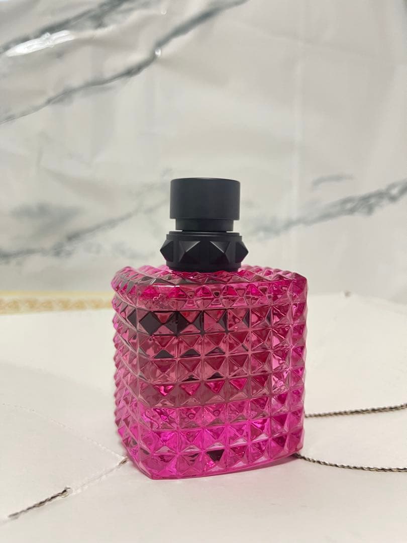 VALENTINO ピンク香水 ダイヤモンドカット 100ml