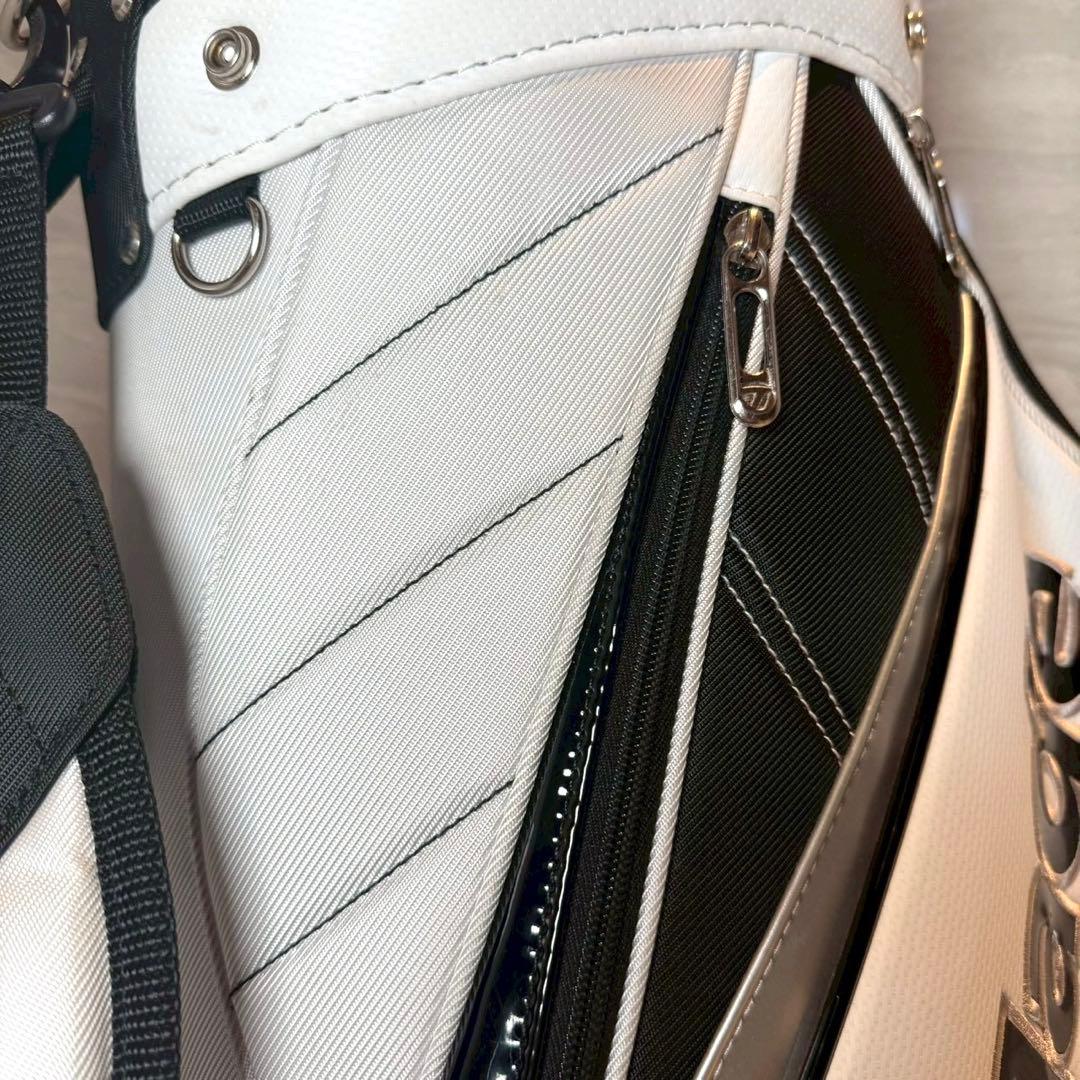 TaylorMade キャディバッグ　8.5型