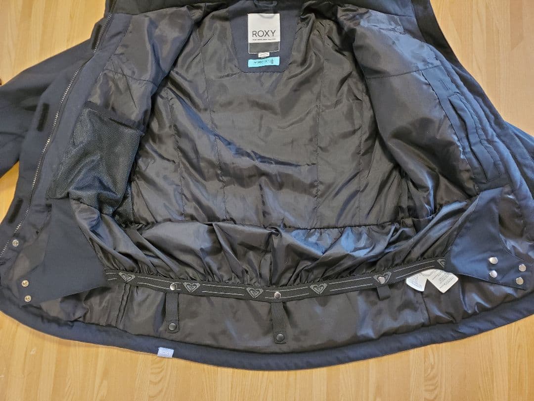 ROXY スノーボードウェア　レディース　 上下セット ブラック/ホワイト