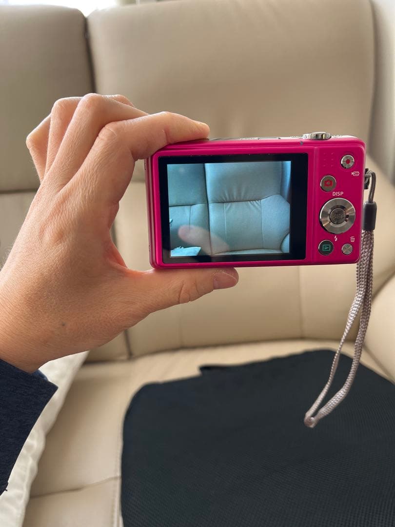 レトロ！コンパクトデジカメ　CASIO EXILIM EX-ZS150 ピンク