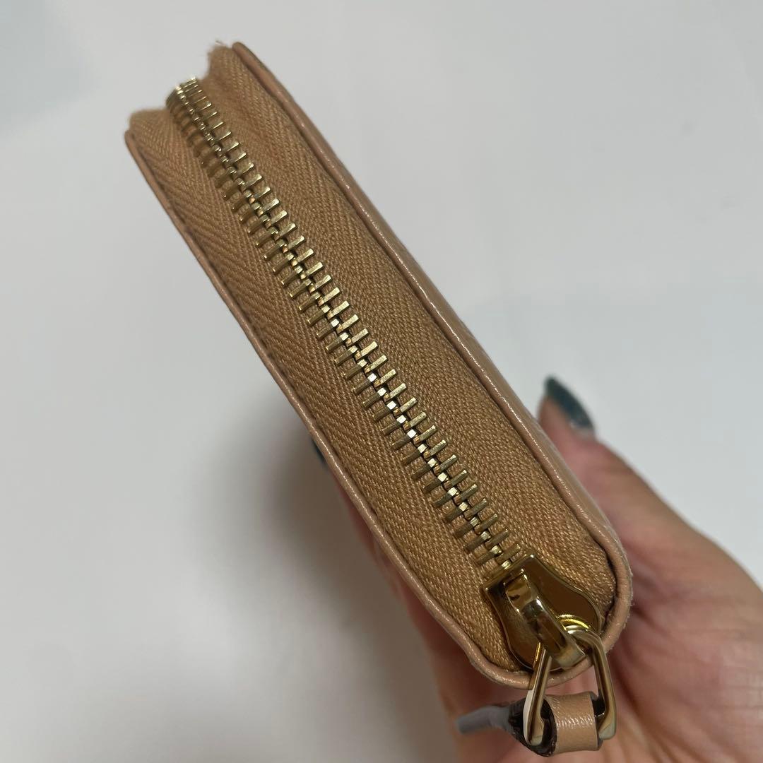 グッチ　長財布　ラウンドジップファスナー　ピンクベージュ　型押し　マイクロシマ