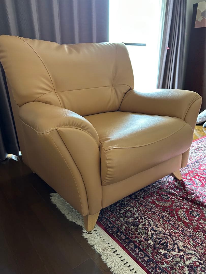 NOCE ベージュ 合成皮革 アームチェア 1人掛け