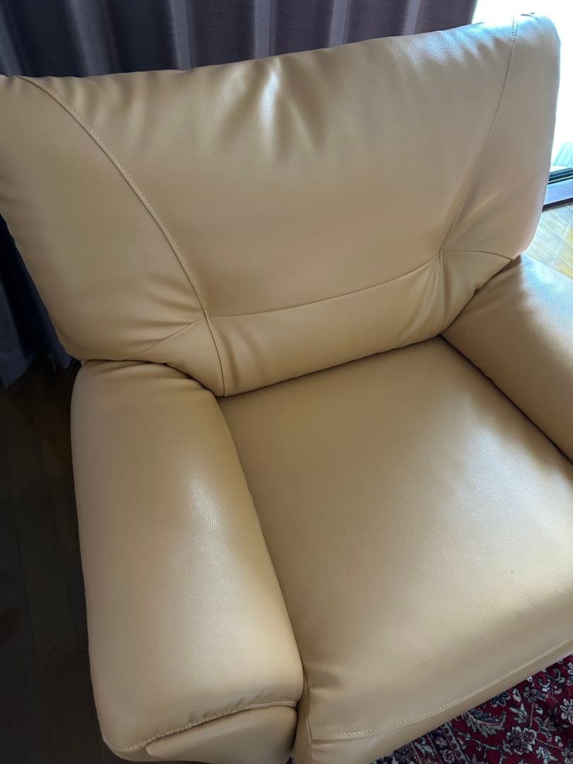 NOCE ベージュ 合成皮革 アームチェア 1人掛け