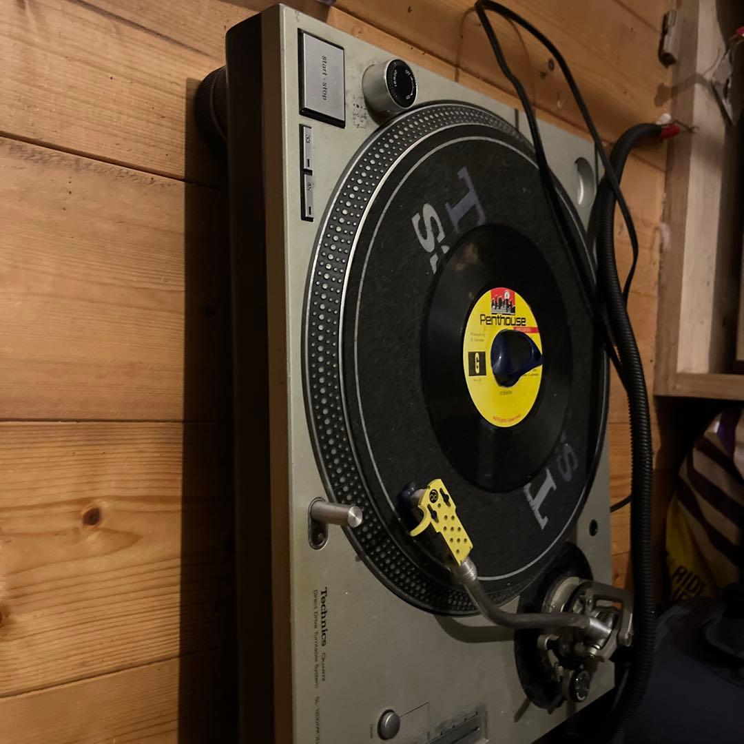 Technics SL-1200 アナログターンテーブル