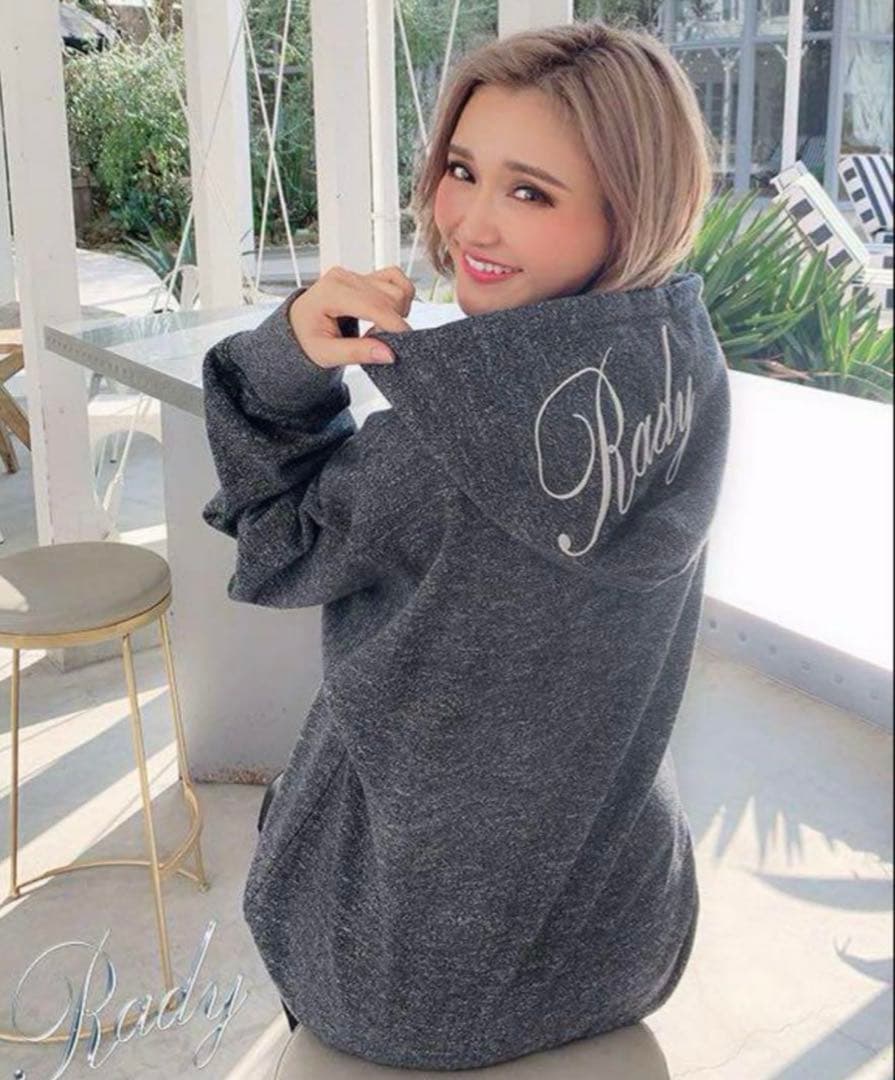 Rady マイメロ シャンプーボトル レア＆Rady グレー フード付きパーカー