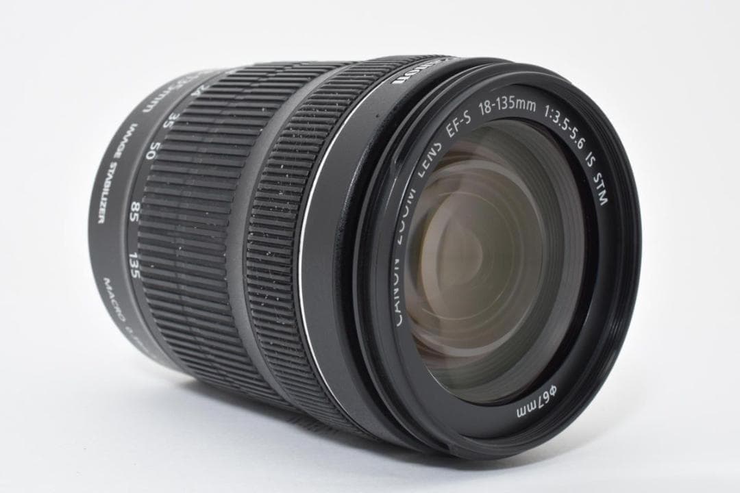 Canon EF-S 18-135mm 3.5-5.6 IS STM レンズ