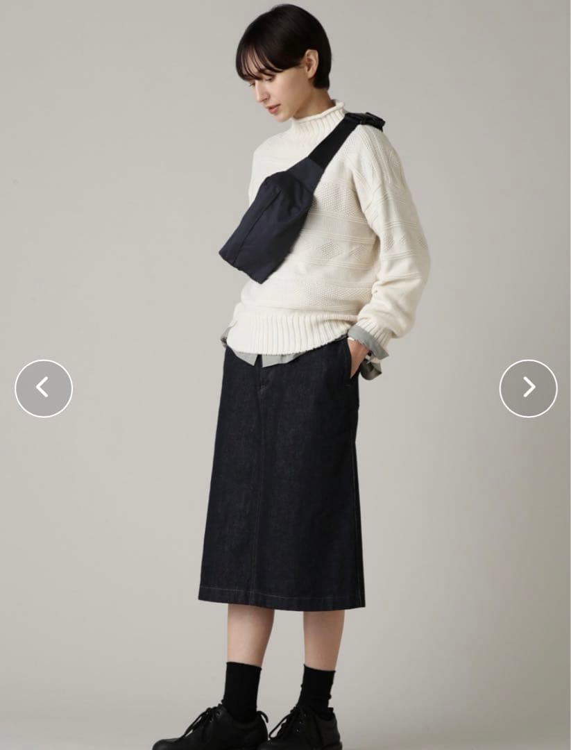 ほぼ未使用 マーガレットハウエル ボディバッグ ネイビー　プライスタグあり