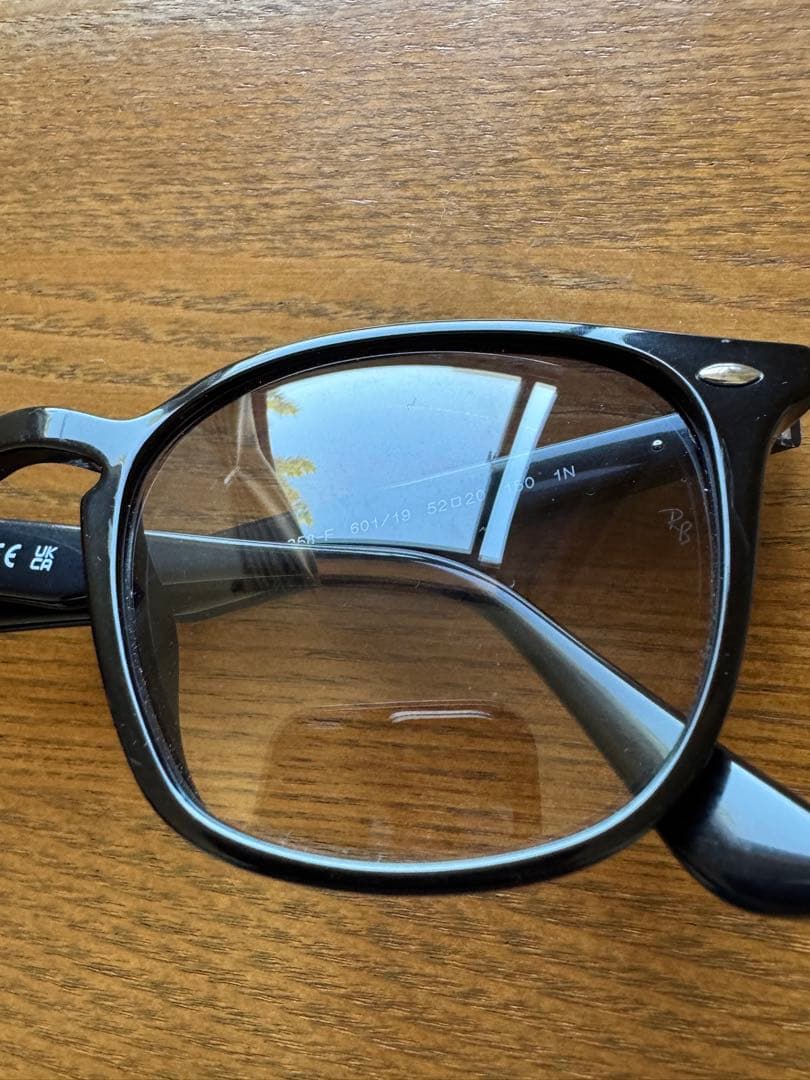 小物 Ray-Ban RB4258F