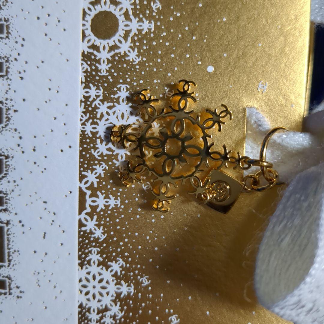 CHANEL ハイライター クリスマスコフレ コスメ シャネル “雪の結晶”