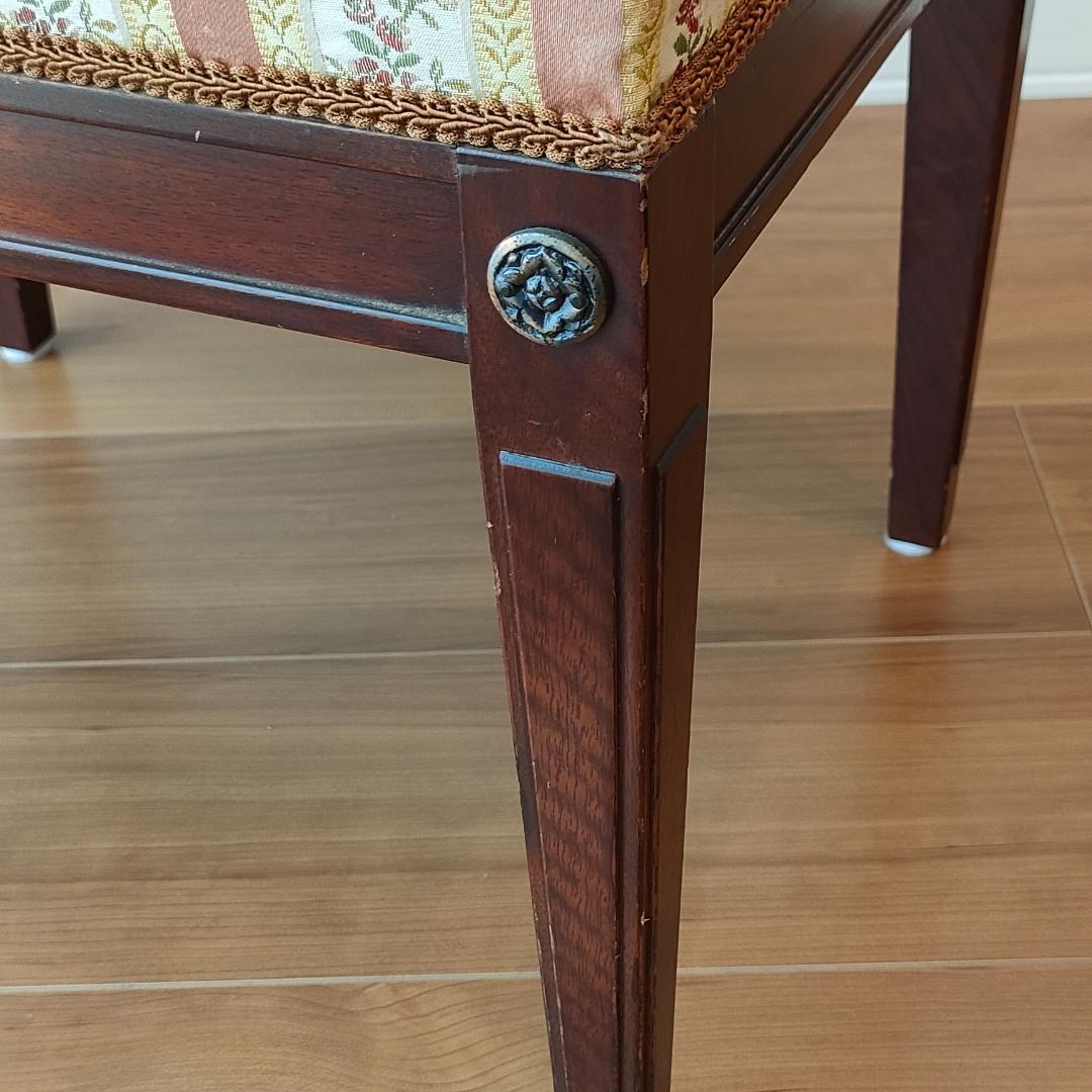 メープル不二屋　スツール　オットマン　ロココ調ファブリック