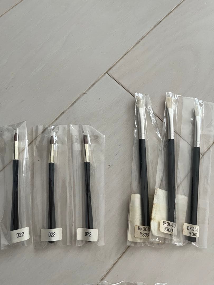 化粧道具　よりどり5点550円から購入可能