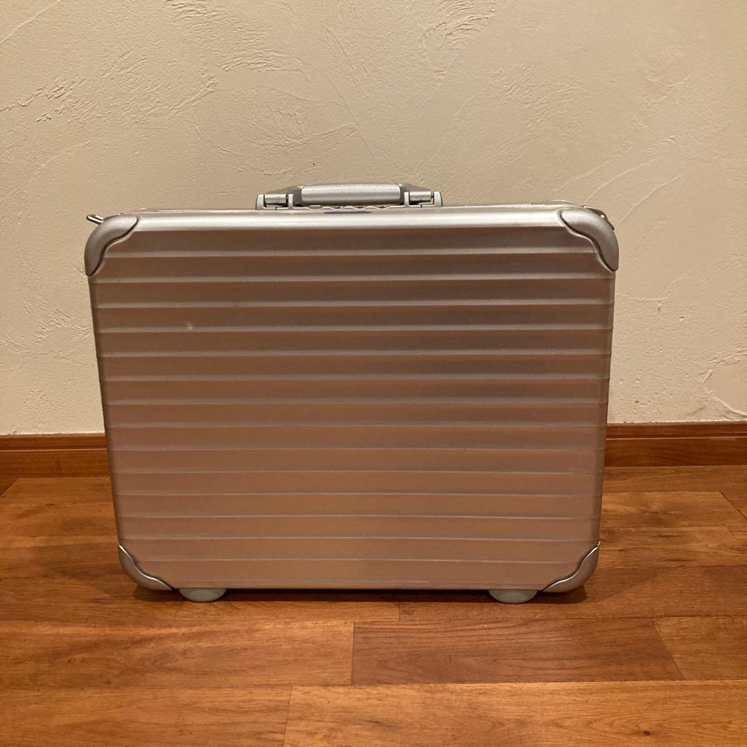 RIMOWA アタッシュケース アルミ シルバー