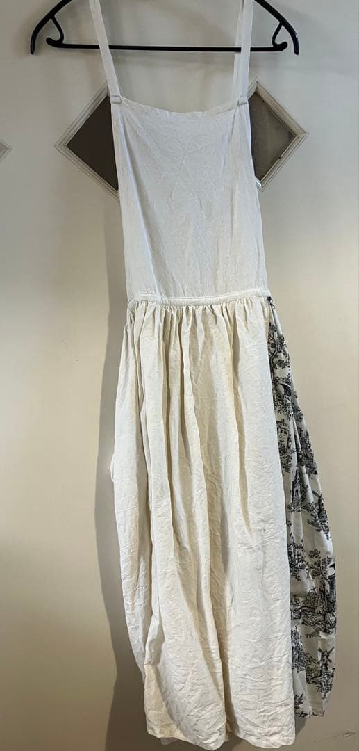 クロスギャザーのエプロンドレス　黒トワルドジュイ　mifumiさん