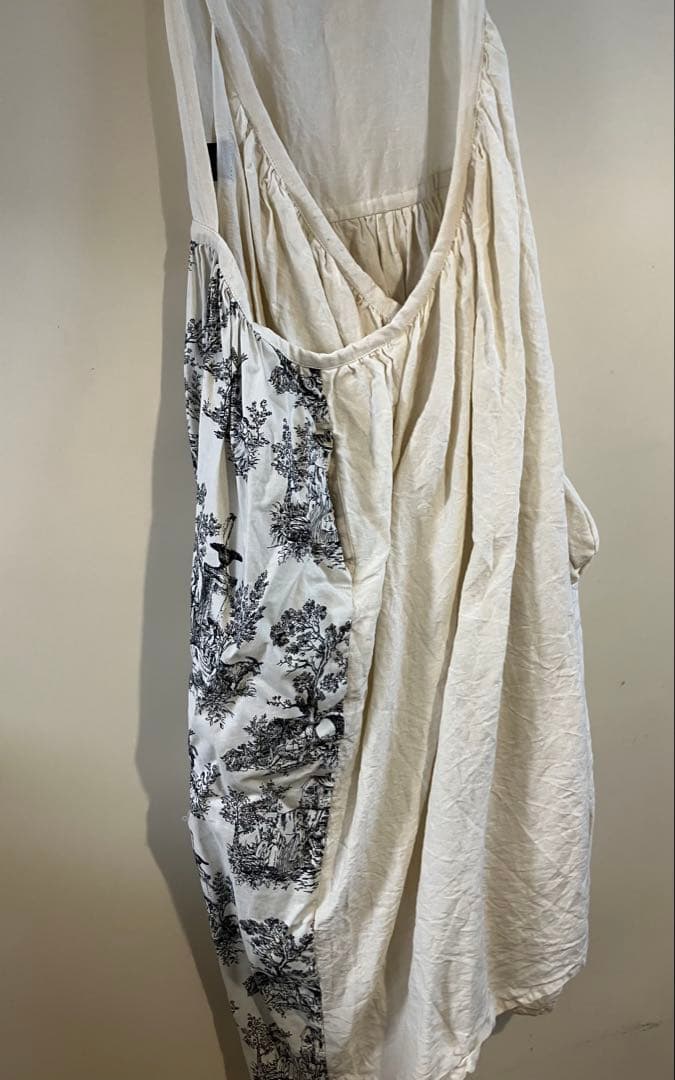 クロスギャザーのエプロンドレス　黒トワルドジュイ　mifumiさん