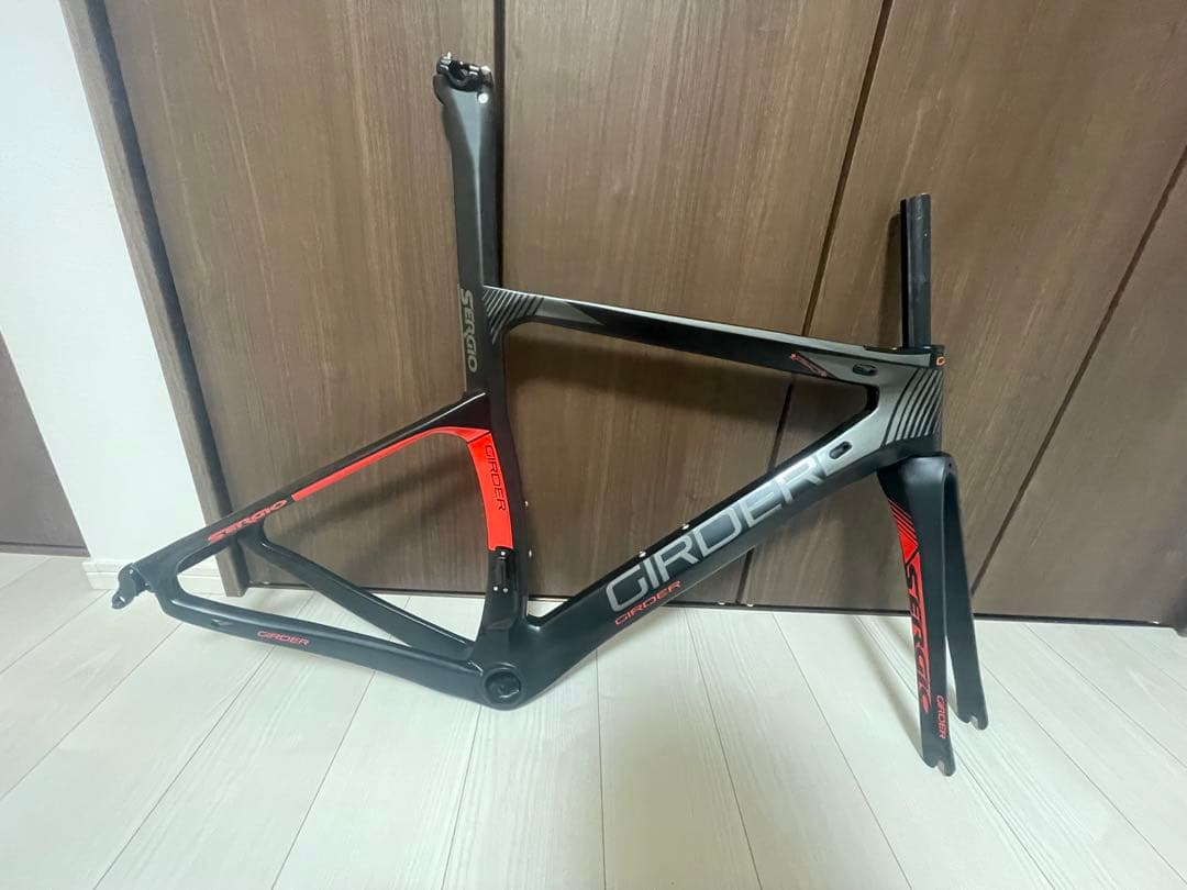 GIRDER カーボンロードバイクフレーム