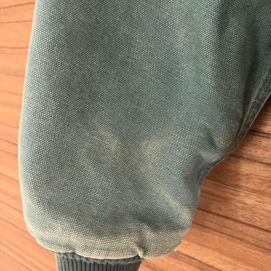 カーハート　ブルゾン