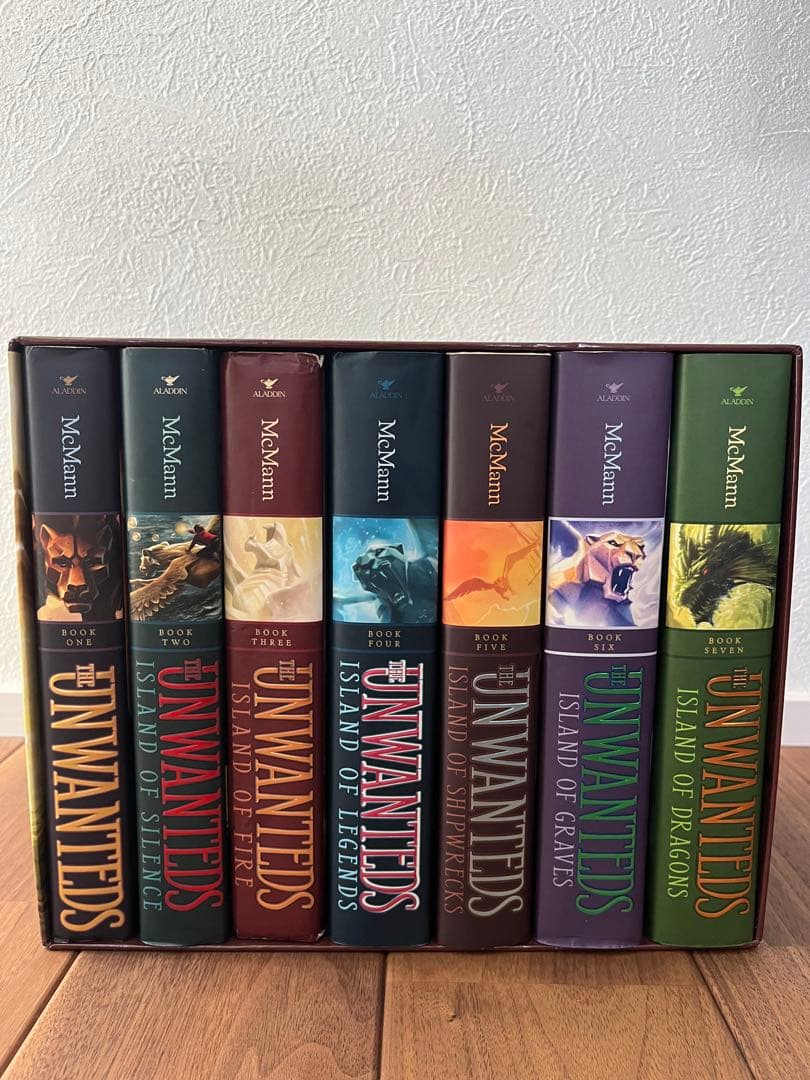 値下げ❗️洋書''THE UNWANTEDS  OF LEGENDS\