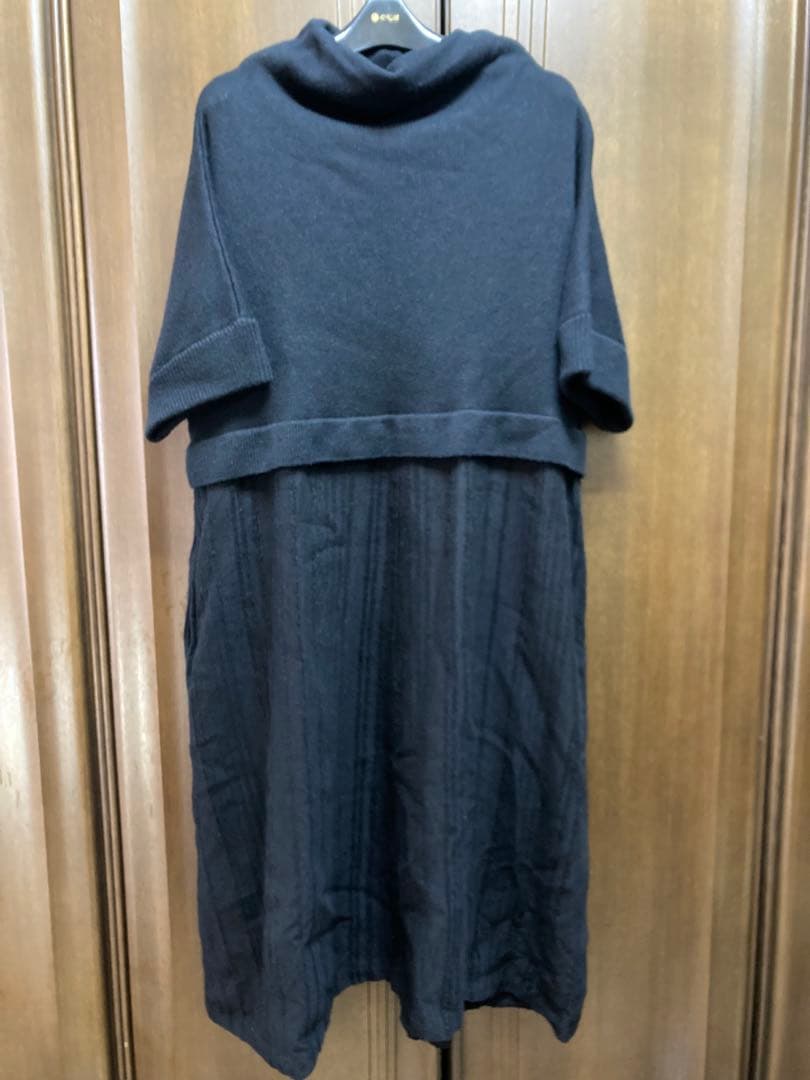 みい 芽風ブラックニットジャガードワンピース