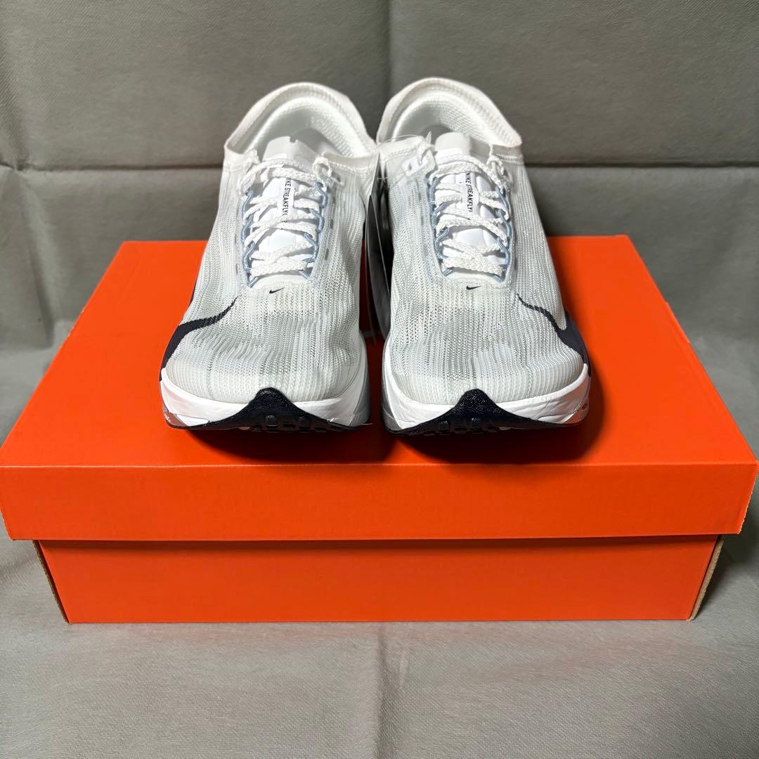 ナイキ　ストリークフライ2 ホワイト　ブラック　白　黒　ランシュー　26.5