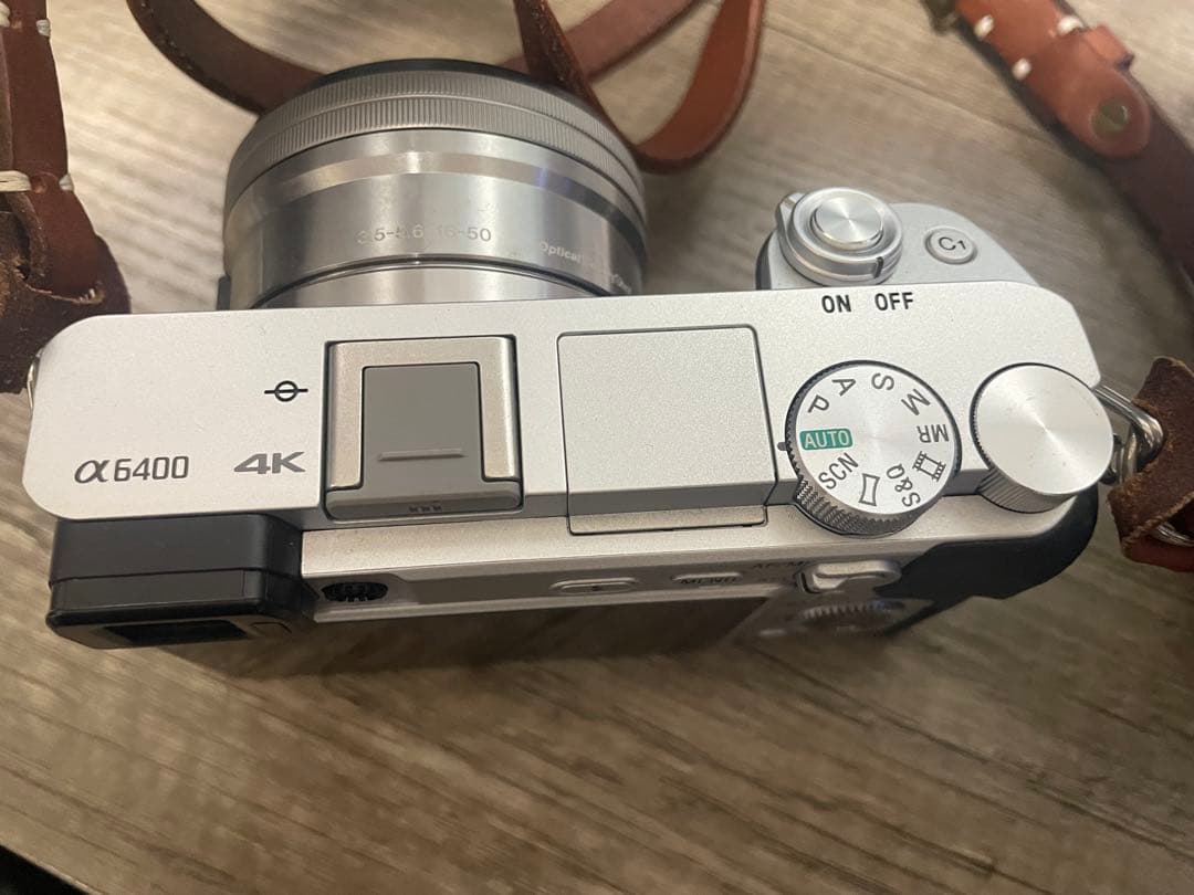 ミラーレス一眼　sony α6400 ダブルレンズキット +オプション付き