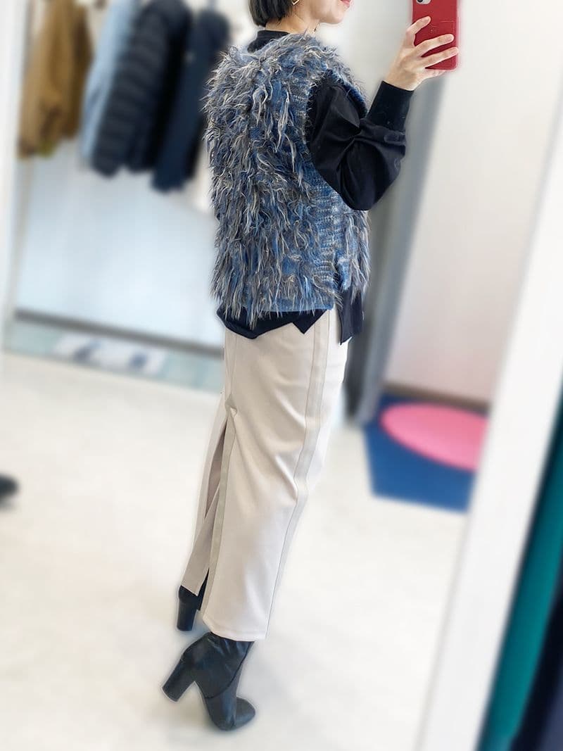 新品　ラリアムー　25aw　ジャガードニットベスト　定価27500