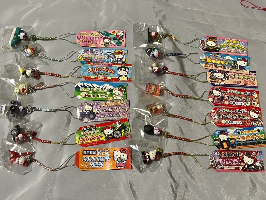 ハローキティグッズ　約130点　根付　ストラップ　フィギュア　など
