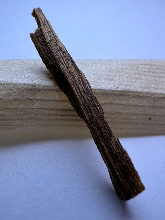 古渡命銘木 東山院勅銘　伽羅　銘【春の夕風】0.178g 香木/お香/沈香/伽羅