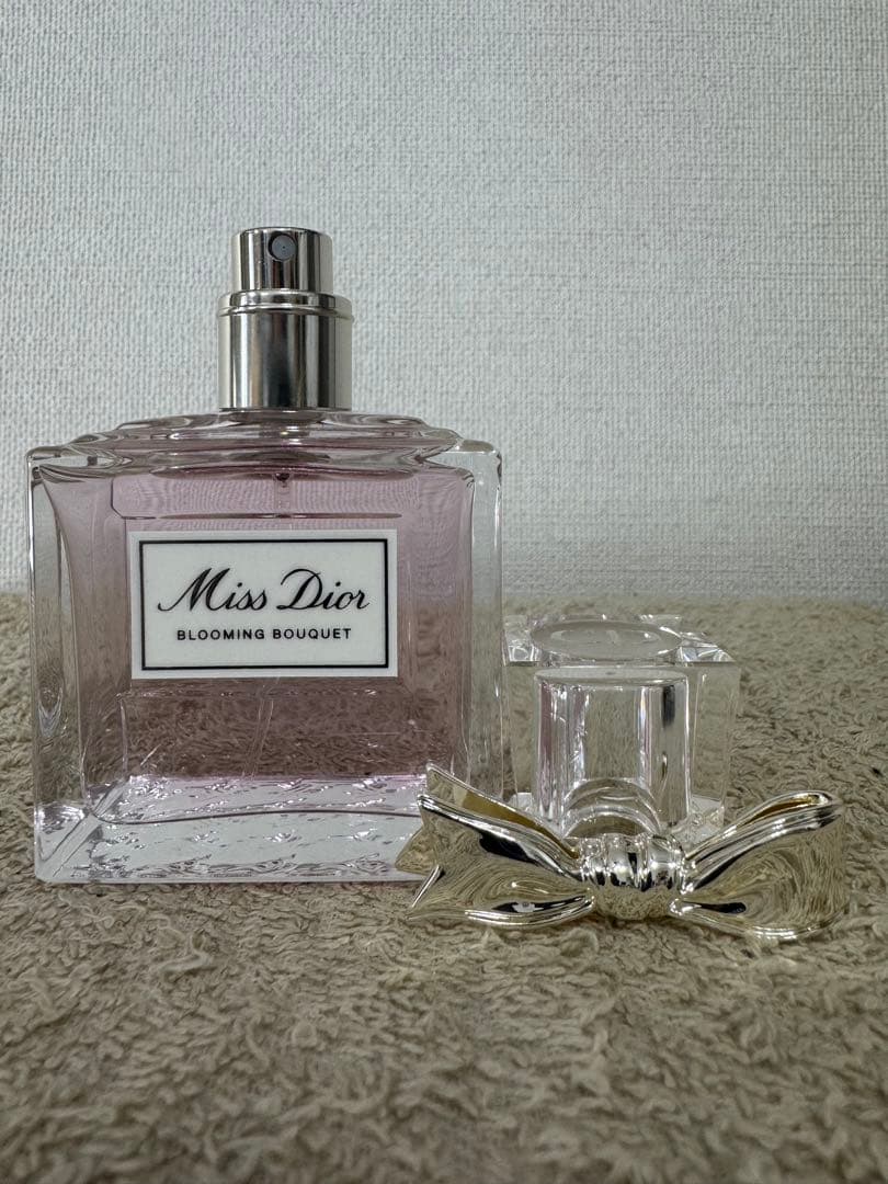 【新品未使用】ディオール ブルーミングブーケ オードゥトワレ 50ml