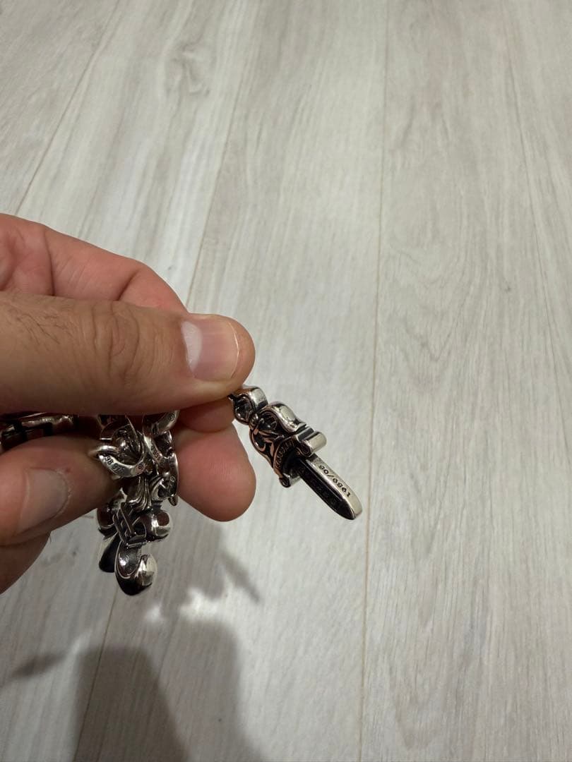 お見逃しなく✌️重厚感 シルバー925 クロス 王道 ストラップ キーホルダー