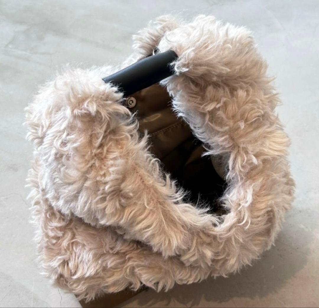 新品:RISLEYリズレー♡トライアングルファーバッグ♡アウトドアコラボバッグ⭐︎